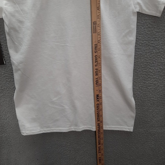 Wisconsin Badgers Shirt Adult Small White College University NCAA Sports NEW - Picture 4 of 10